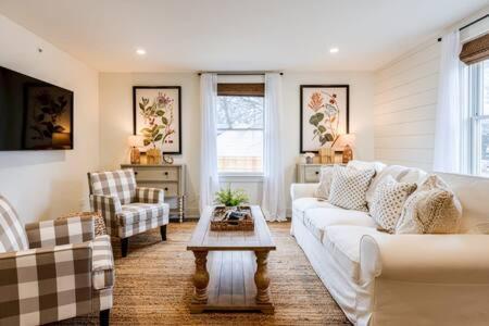Downtown Luxury Farmhouse Apartment #4 West Dundee Ngoại thất bức ảnh